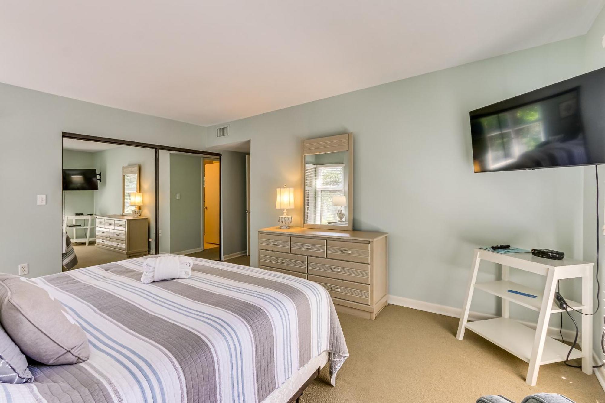 2 Mi To Beach Dog-Friendly Hilton Head Condo! Hilton Head Island Exteriör bild